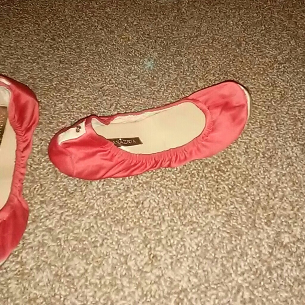 BCBG flats